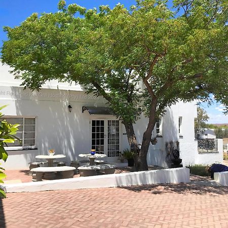 Kia Ora Guest House Beaufort West Esterno foto