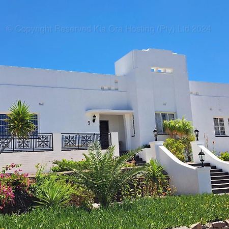 Kia Ora Guest House Beaufort West Esterno foto